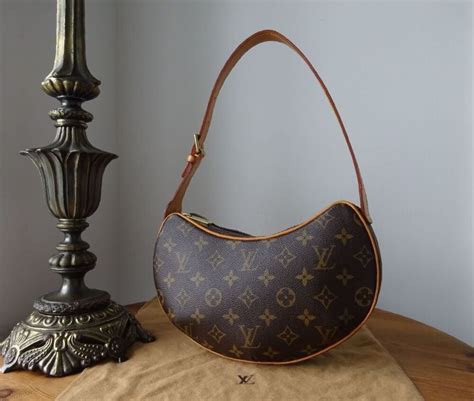 Vintage Louis Vuitton Croissant PM: The Must